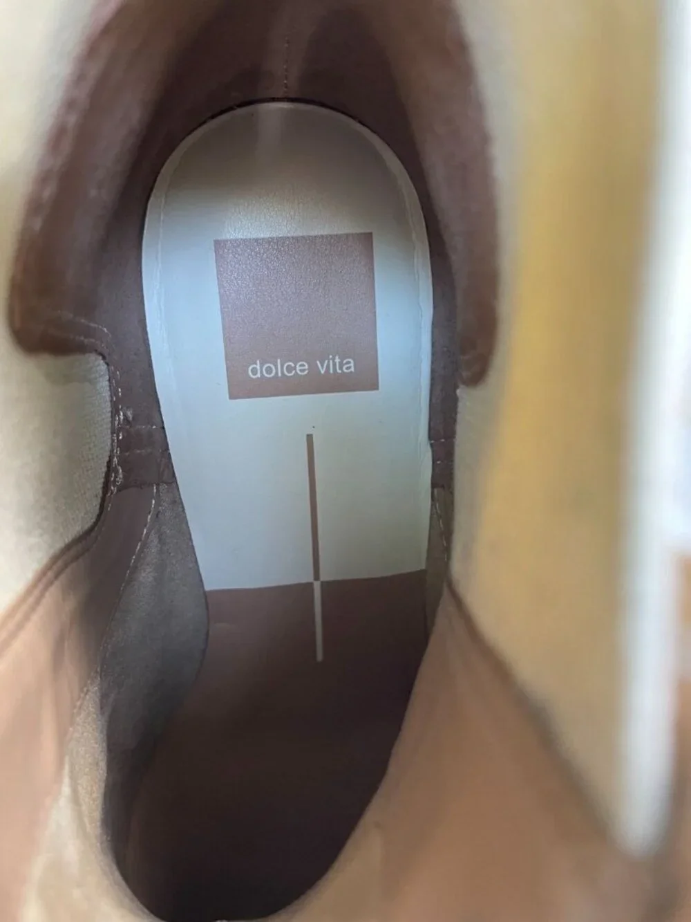 Dolce Vita Huey Chelsea Boots 7 Cafe Blush Tan Patent Leather Pull on Grunge